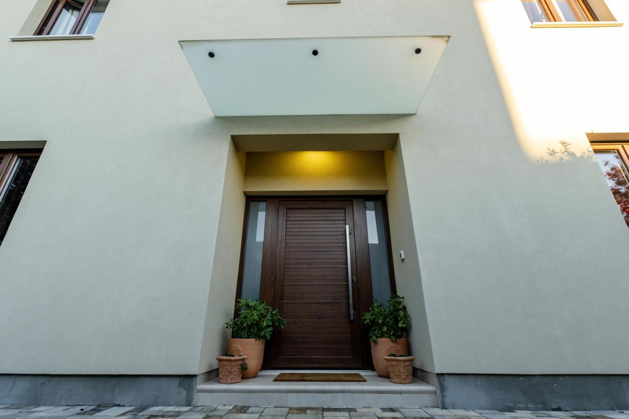 Villa House 